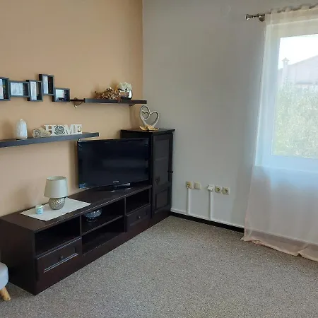 Apartman Larisa *