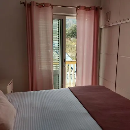 Apartman Larisa Kampor